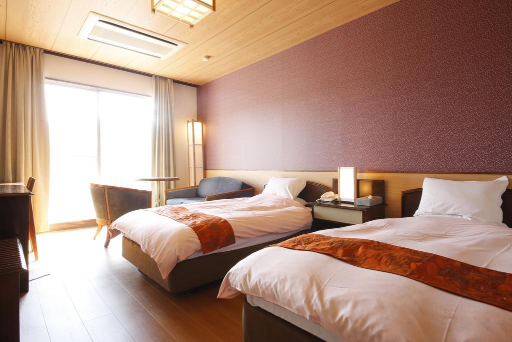 ฮิโนะตะนิ ออนเซน มิซุงิ รีสอร์ต Hotel สึ ภายนอก รูปภาพ